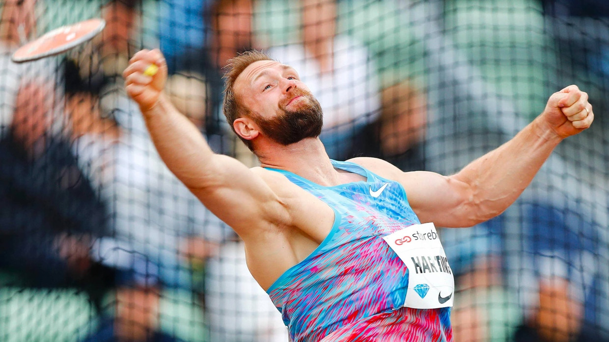 Robert Harting schafft mit 65,11 Metern die Norm für die Leichtathletik-WM im August in London.