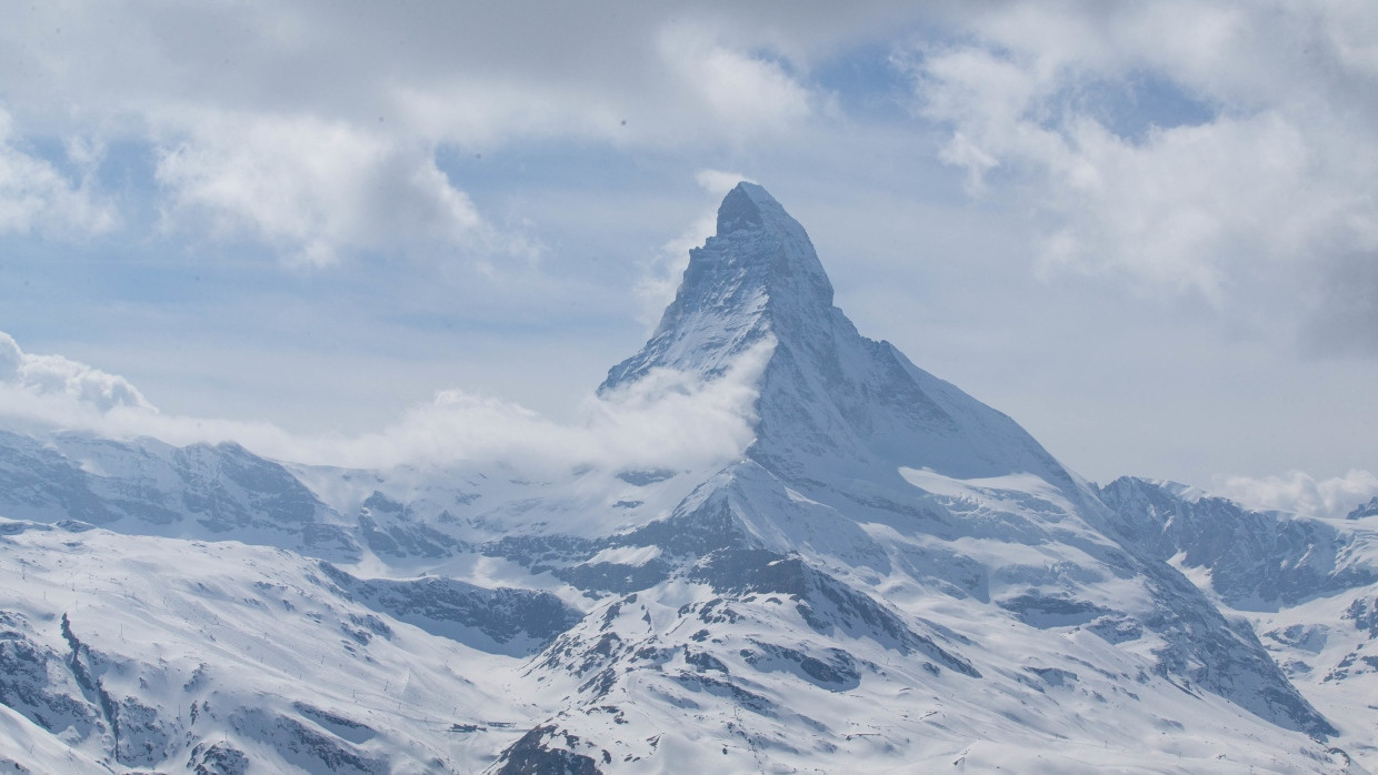 Markenzeichen der Bergwelt: Zu Füßen des Matterhorns sollten von Zermatt nach Cervinia Weltcup-Abfahrten stattfinden