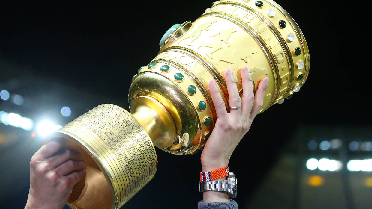 64 Mannschaften starten im DFB-Pokal, nur eine gewinnt die Trophäe 2020 in Berlin.