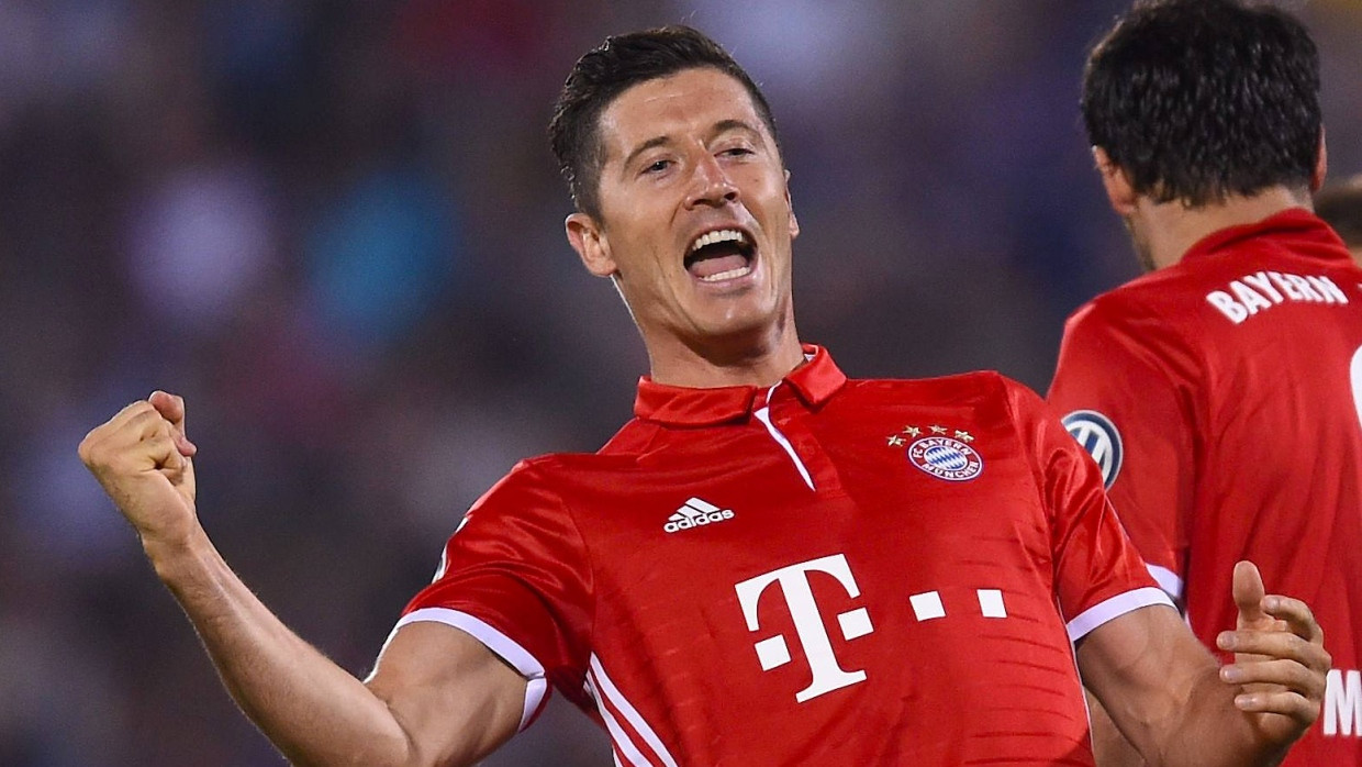 Einer ist schon mächtig in Torlaune: Bayerns Lewandowski.