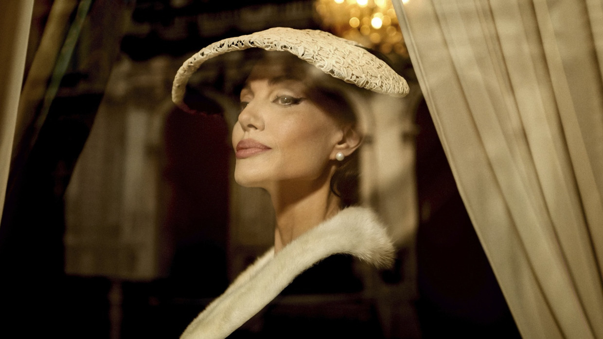 Die wohl größte Diva aller Zeiten: Angelina Jolie als Maria Callas im Film „Maria“.