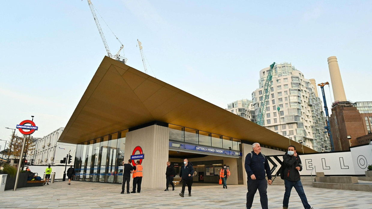 Der neue Bahnhof Battersea Power Station