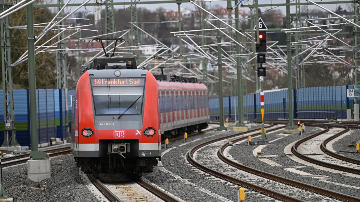 3,75 Milliarden Euro für drei Jahre: So viel gibt das Land Hessen für den Nahverkehr aus.