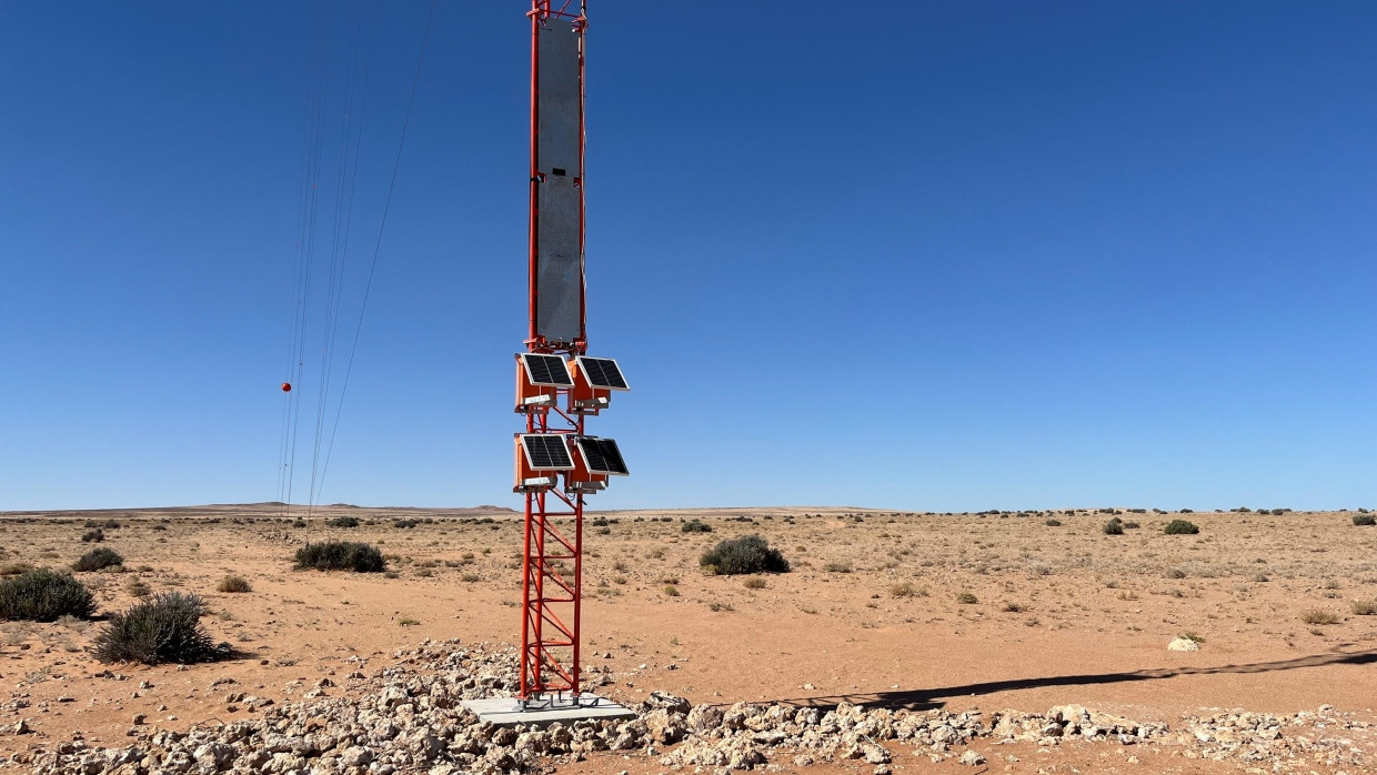 Wind- und Sonnenmessungen in der Wüste für das Wasserstoffprojekt im Nationalpark