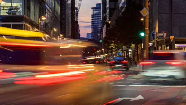 Die junge Generation in Deutschland zeigt sich eher für neue Mobilitätskonzepte offen.