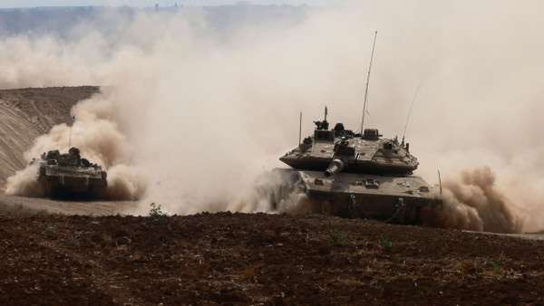 Israelische Panzer am 6. Oktober an der Grenze zum Gazastreifen