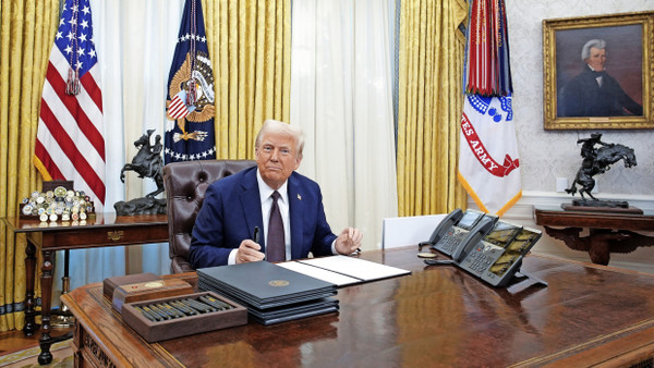 Donald Trump im Oval Office