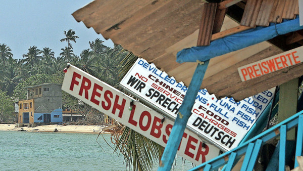 Der Strand von Unawatuna im Süden Sri Lankas nach der Katastrophe, am 30. Januar 2005