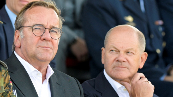 FILE PHOTO: German Chancellor Olaf Scholz and Defence Minister Boris Pistorius take part in the commissioning of the IRIS-T SLM air defence system at the German army Bundeswehr barracks Todendorf in Panker, Germany September 4, 2024. REUTERS/Fabian Bimmer/File Photo