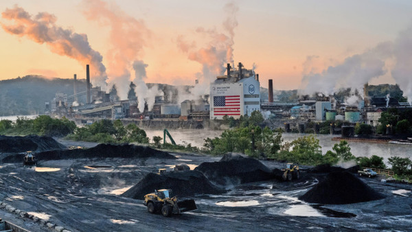 Kohle – kein Problem für Trump: Standort von US Steel im Bundesstaat Pennsylvania