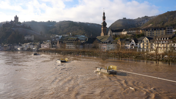 Das überflutete Moselufer in Cochem am 10. Januar.