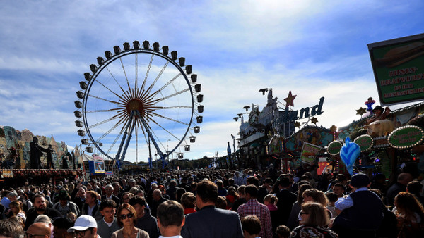 Friedliche Wiesn: Die Anzahl der Straftaten ist mit 706 Delikten um 24,1 Prozent stark zurückgegangen.