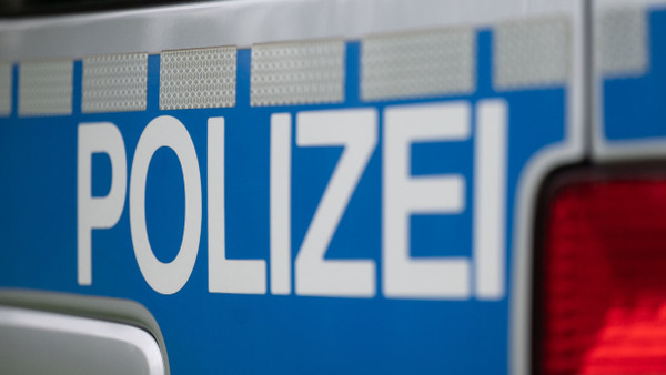 Die Polizei vermutet einen politischen Hintergrund.