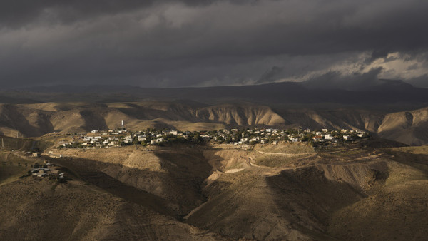 Eine Gesamtansicht einer israelischen Siedlung im Westjordanland.