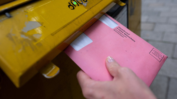 Der Anteil der Auslandsdeutschen, die an Bundestagswahlen teilnehmen ist gering. Das könnte auch mit den Hürden zu tun haben.