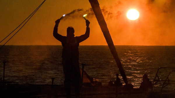 „Ich habe noch nie solche Emotionen erlebt“: Charlie Dalin gewinnt die Vendée Globe.