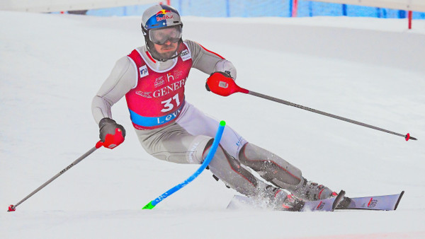 Noch nicht in Schwung: Marcel Hirscher beim Rennen in Levi