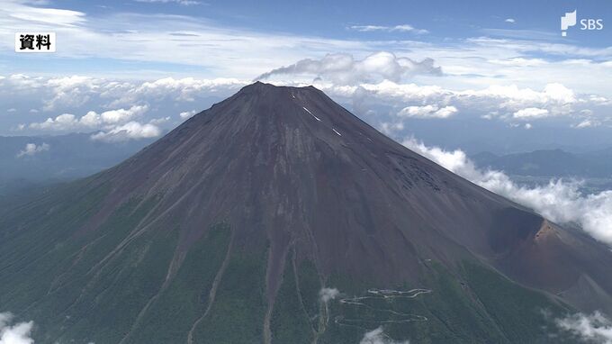 富士山下山中に頭痛や吐き気で体調不良…高山病で低血糖状態か　“弾丸登山”の24歳女性を救助=静岡県警|TBS NEWS DIG