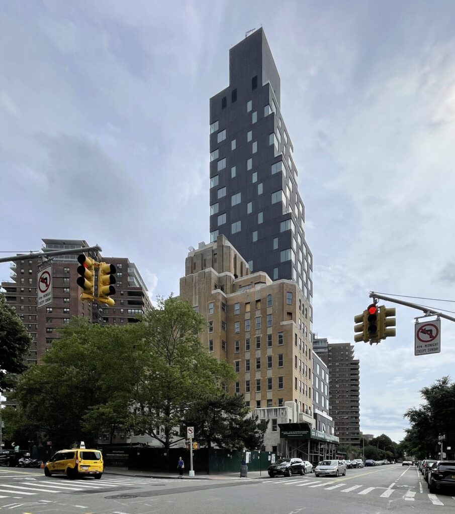 222 LES Tower + Lofts. Photo by Michael Young