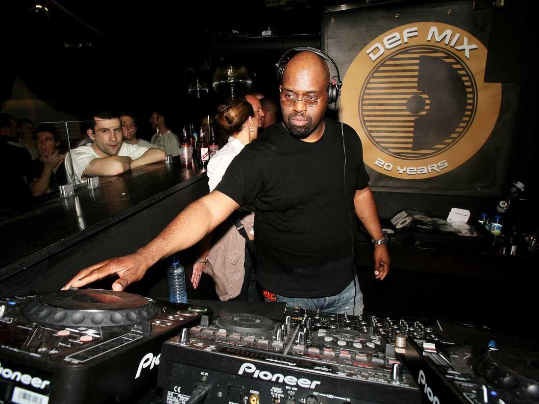 DJ Frankie Knuckles plays at the Def Mix 20th Anniversary Weekender at Turnmills nightclub on May 6, 2007 in London, England. 