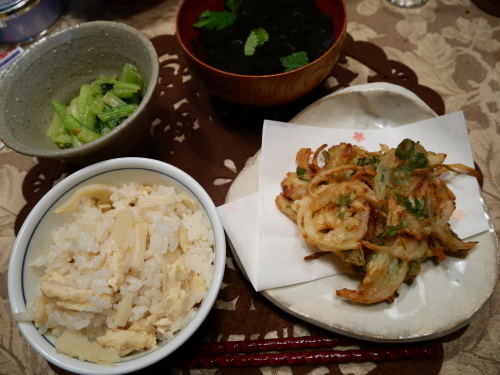 今日　食べたもの　〜お初筍ご飯  &  摘み草かき揚げ〜_c0301808_00391206.jpg