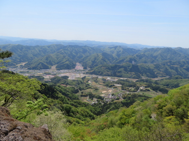 西峰山頂に到着　青葉山 (693M)  PART 2_d0170615_09024083.jpg