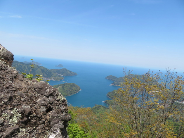 西峰山頂に到着　青葉山 (693M)  PART 2_d0170615_09035186.jpg