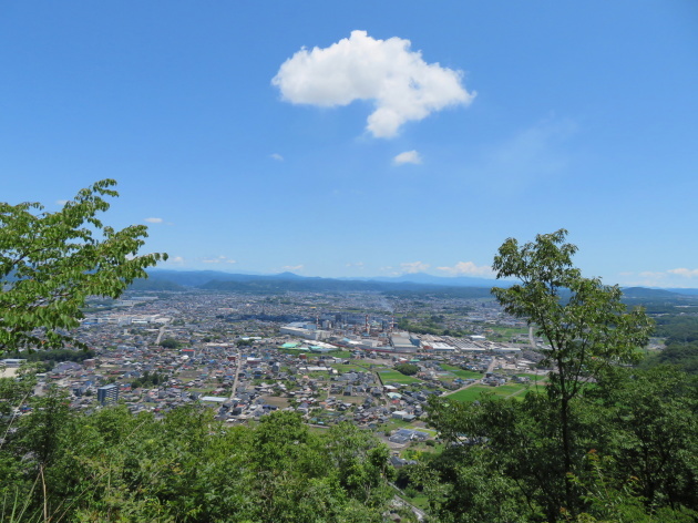 登頂する　鳩吹山 (313.5M)  PART 1_d0170615_10040650.jpg