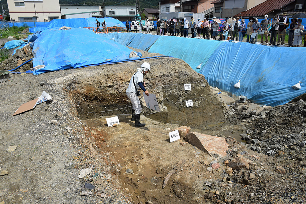 丹後田辺城跡第33次発掘調査説明会備忘録_e0158128_20293243.jpg