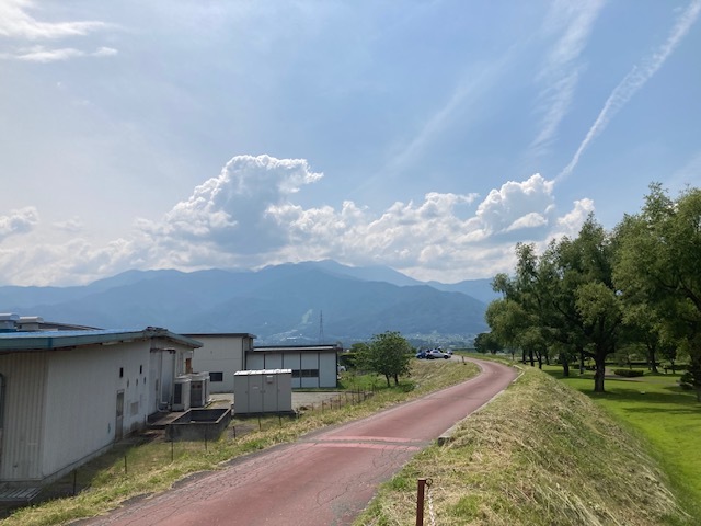 三峰川サイクリングジョギングロード_e0094589_08542489.jpg