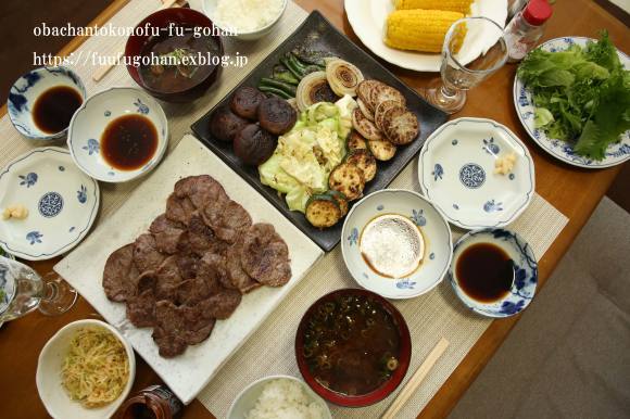 近江牛しぐれ煮丼弁当＆おうち焼肉屋さん_c0326245_08340883.jpg