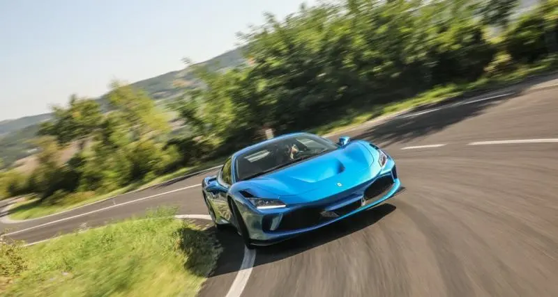  - Essai Ferrari F8 Tributo : la bicyclette bleue