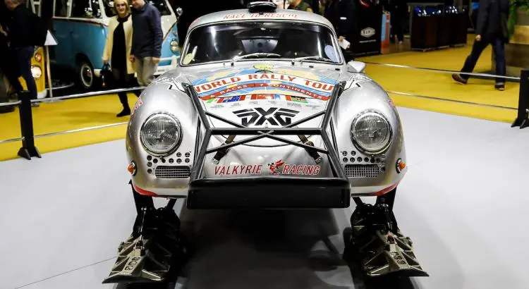 Rétromobile 2023 : la Porsche 356 de Valkyrie Racing exposée - Rétromobile 2023 : la Porsche 356 de Valkyrie Racing exposée