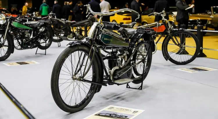 Rétromobile 2023 : la marque française de motos Dollar fête son centenaire - <p>Photo : Nass M.</p>