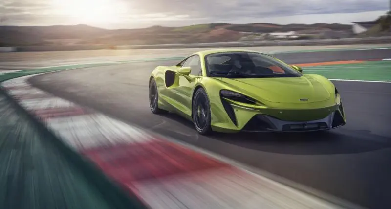  - Essai McLaren Artura : notre avis au volant de la supercar hybride