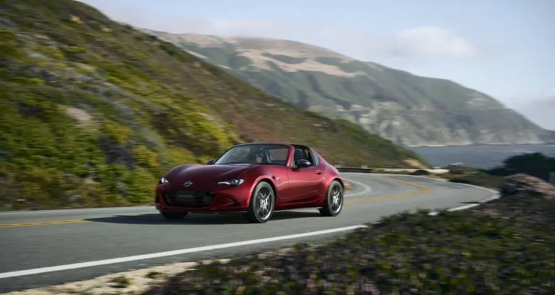 Mazda MX-5 : carrière longue pour le roadster nippon - MX-5 restylée