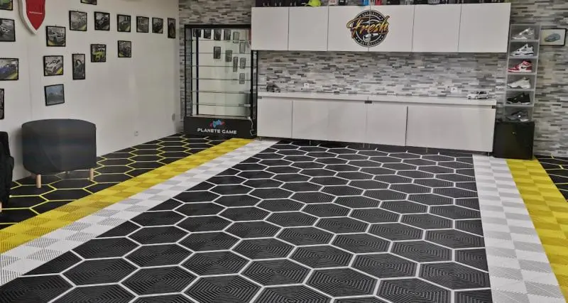  - Réinventer l'espace de votre garage avec SquareFLOOR, un changement simple et radical