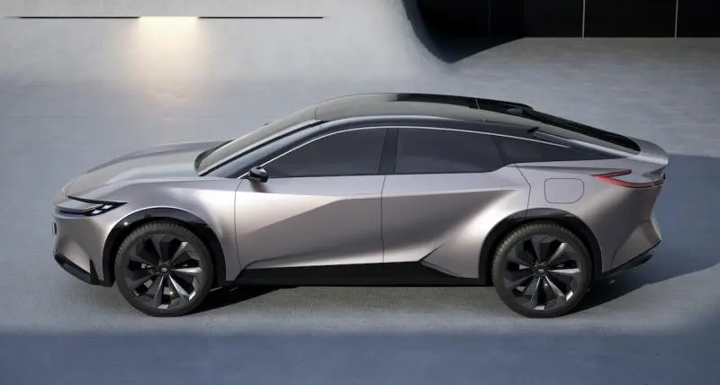 Toyota Sport Crossover Concept : une berline surélevée prévue pour 2025 - Toyota Sport Crossover Concept