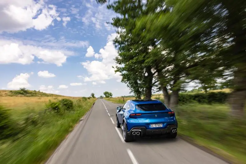 Essai Ferrari Purosangue : 1 000 km au volant du SUV sportif - Essai Ferrari Purosangue 1000km