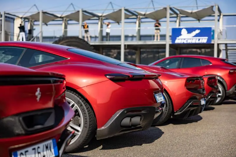 Essai Ferrari Purosangue : 1 000 km au volant du SUV sportif - Essai Ferrari Purosangue 1000km