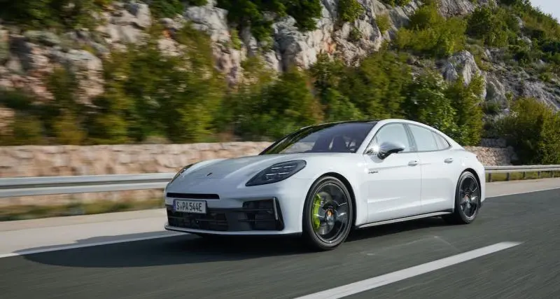  - Porsche Panamera : deux versions hybrides rechargeables arrivent au catalogue