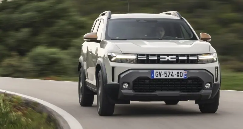  - Essai vidéo Dacia Duster Hybride 140 (2024) : nos impressions au volant du premier Duster électrifié