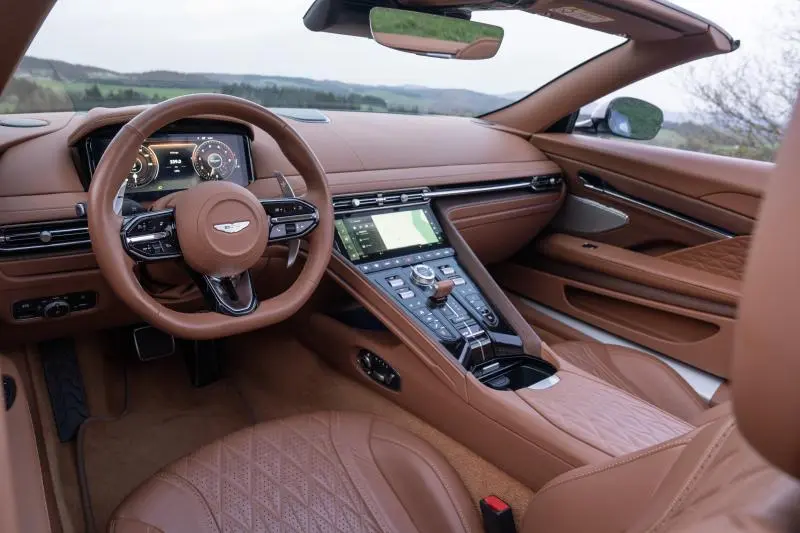 Essai Aston Martin DB12 Volante : Beauté intérieure - Essai Aston Martin DB12 Volante