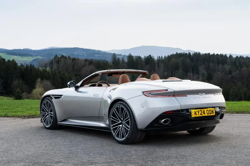 Essai Aston Martin DB12 Volante : Beauté intérieure - Essai Aston Martin DB12 Volante