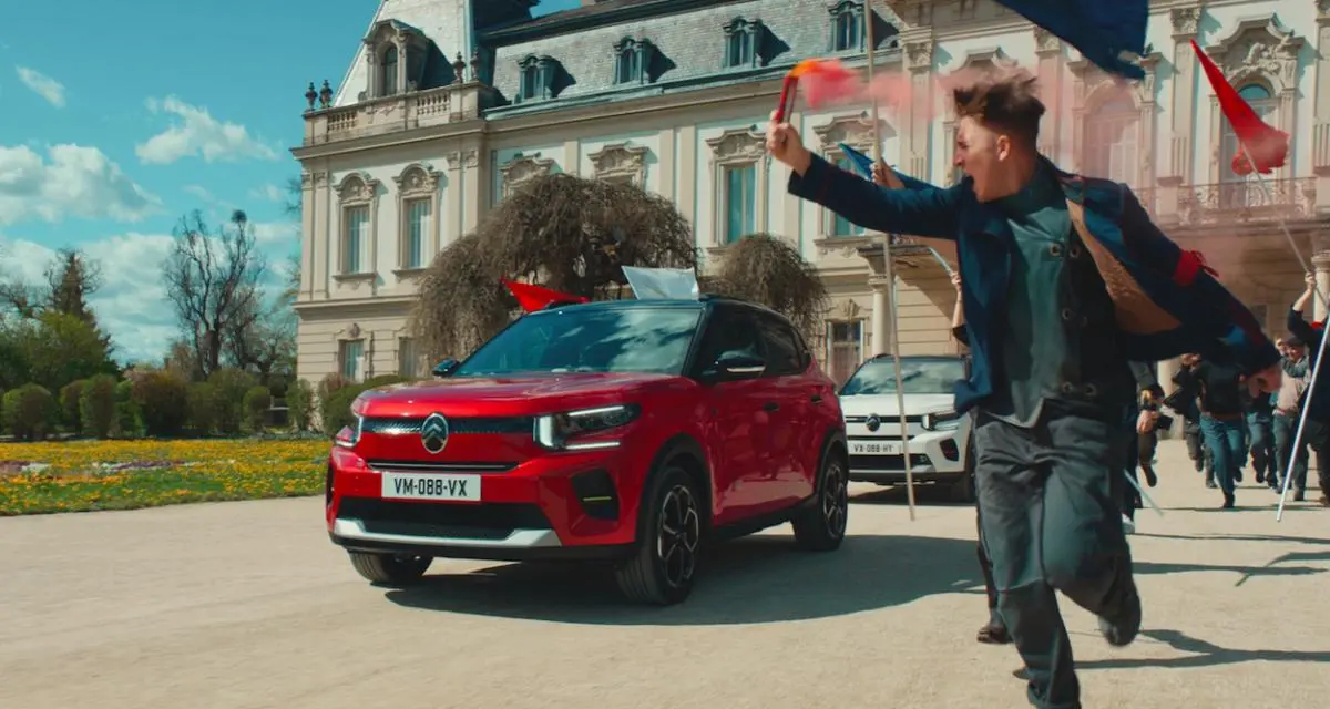 Citroën rejoue la Révolution française dans une pub décalée pour sa C3 électrique