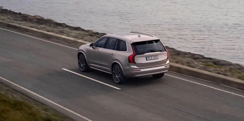  - Volvo XC90 (2024)