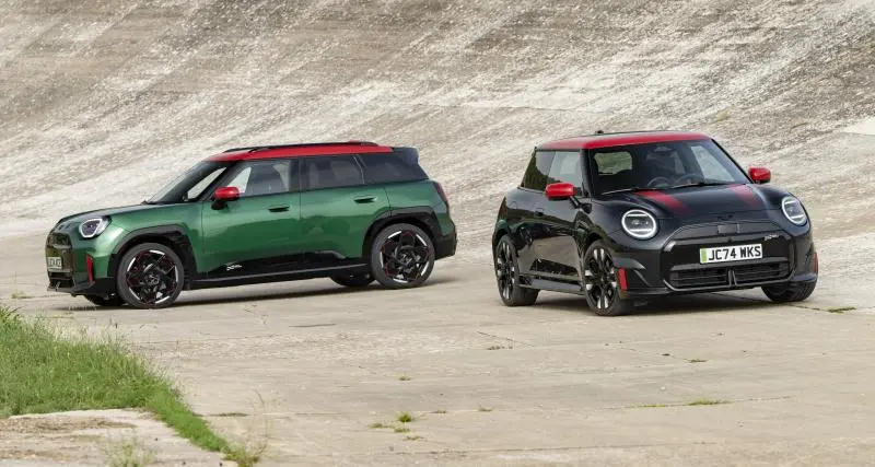  - Mini présente ses Cooper et Aceman JCW au Mondial de l’Automobile de Paris