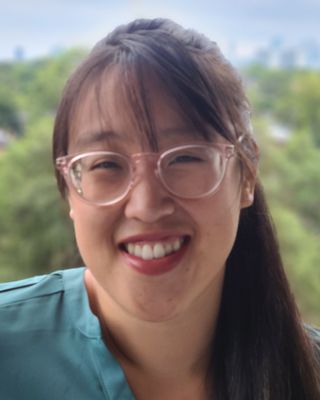 Photo of Robyn Cheung, MA, RP (Q), Registered Psychotherapist (Qualifying)