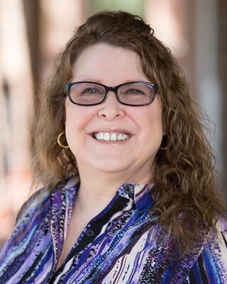 Photo of Tami Fuller, MC, LPC, CCTS-I, Licensed Professional Counselor