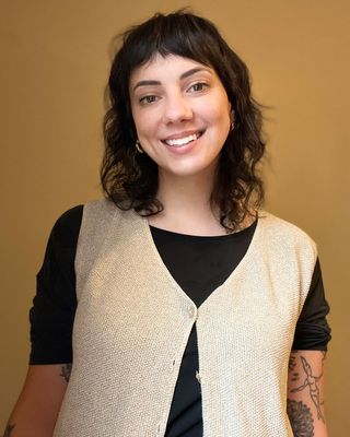 Photo of Mikayla Lalama, AT, BFA, Art Therapist